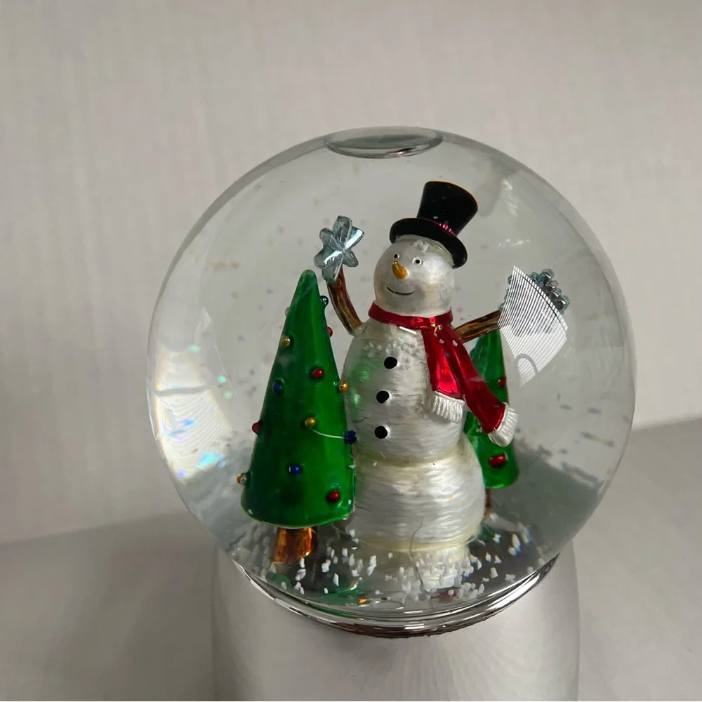 TOWLE SILVERSMITHS Snowman Christmas Tree Snow Globe MUSIC BOX Holiday Decor